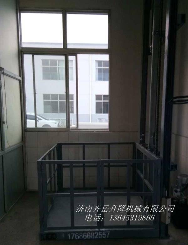 濰坊（fāng）裕元電子導軌式升降平台 