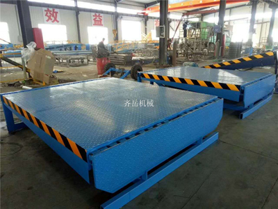 固定式登車（chē）橋