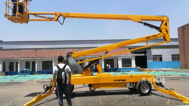 曲臂式高空（kōng）作業車
