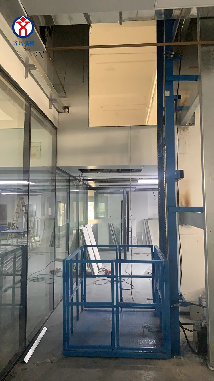 西（xī）安市軟動力研發中心室（shì）內二層載重（chóng）300公斤升降平台交（jiāo）付使用